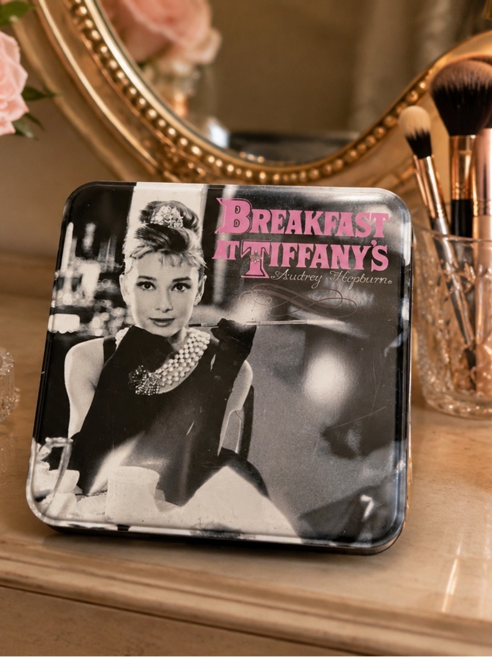 BREAKFAST AT TIFFANY LUNCH BOX